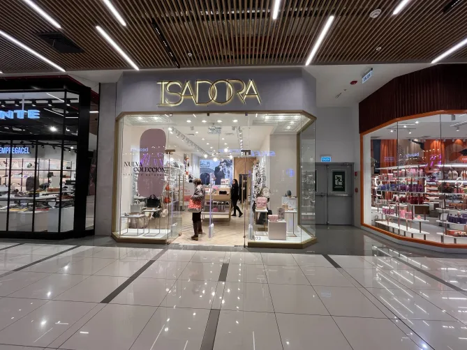 isadora cenco osorno