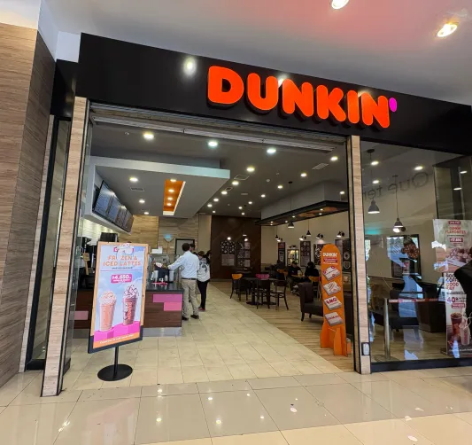 frontis tienda dunkin